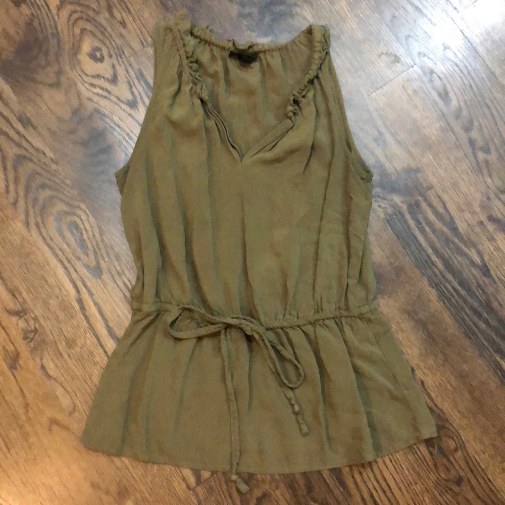 Green peplum tie tank